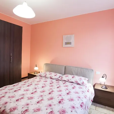 Cimetti Monica Bed & Breakfast *